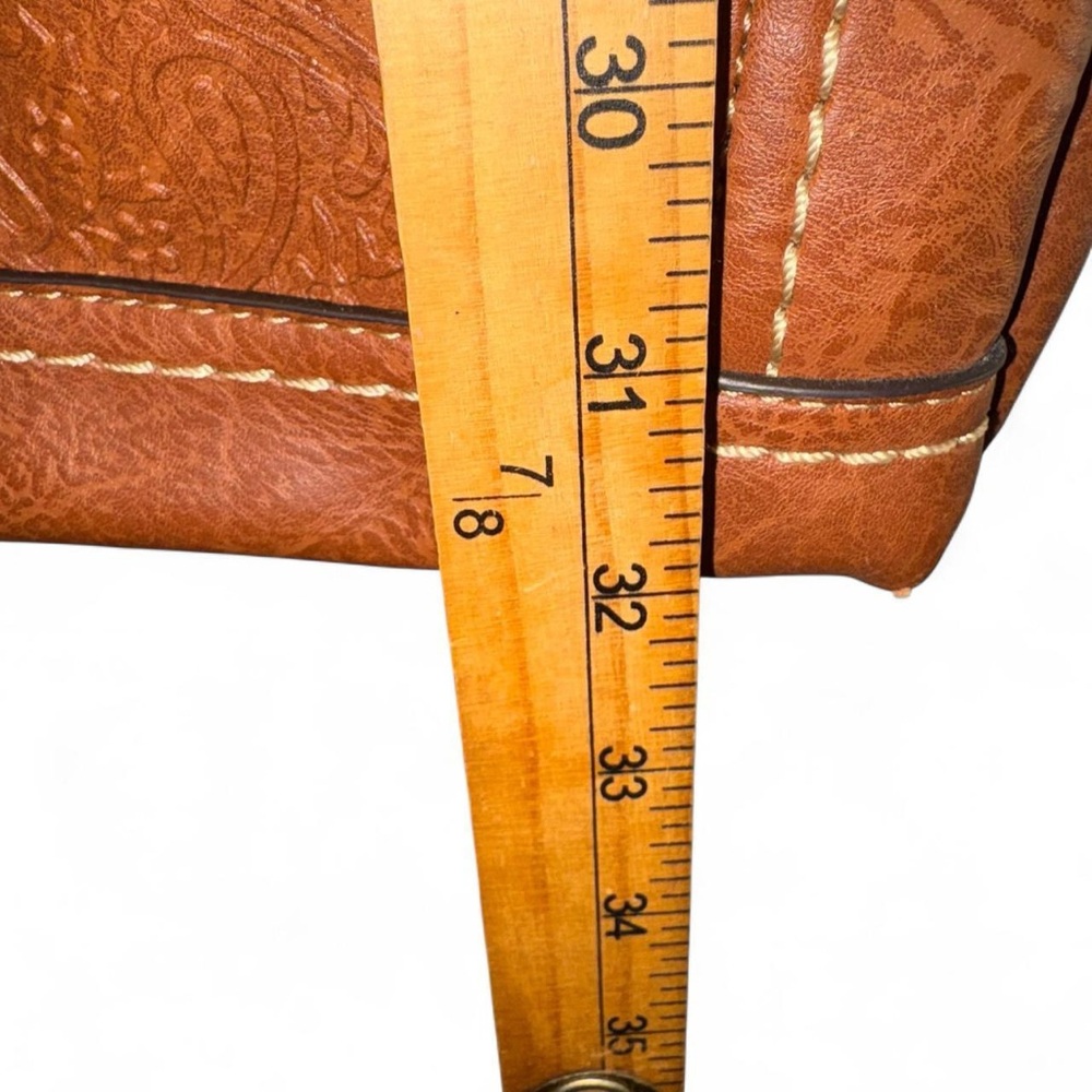 Elegant Brown Crossbody Bag - Picture 4 of 8